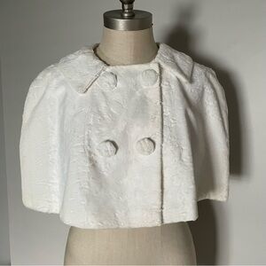 Vintage off white fur capelet
